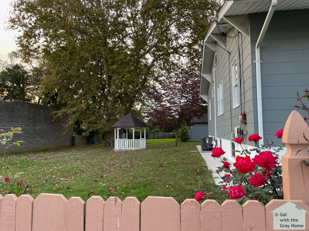 Hunting for a Unicorn-House